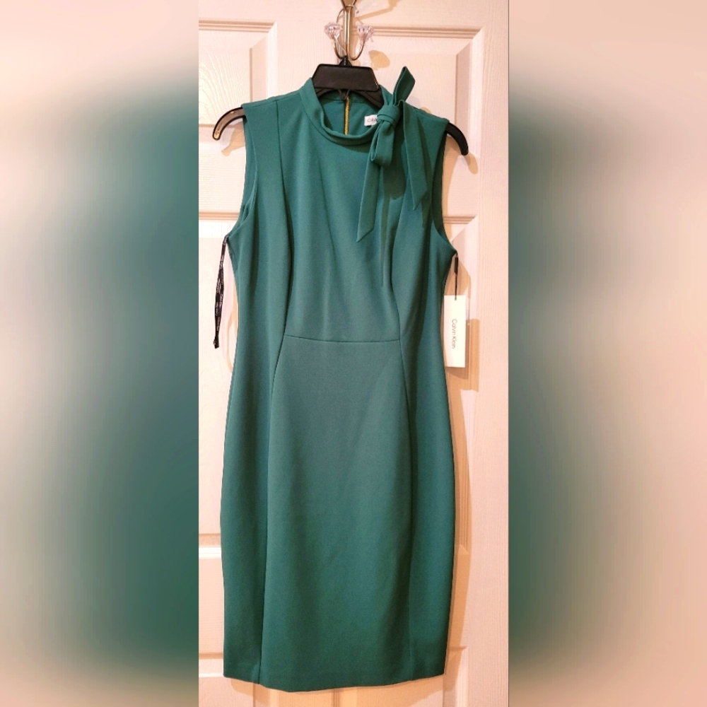 Calvin Klein Green Mock Neck Sheath Midi Dress